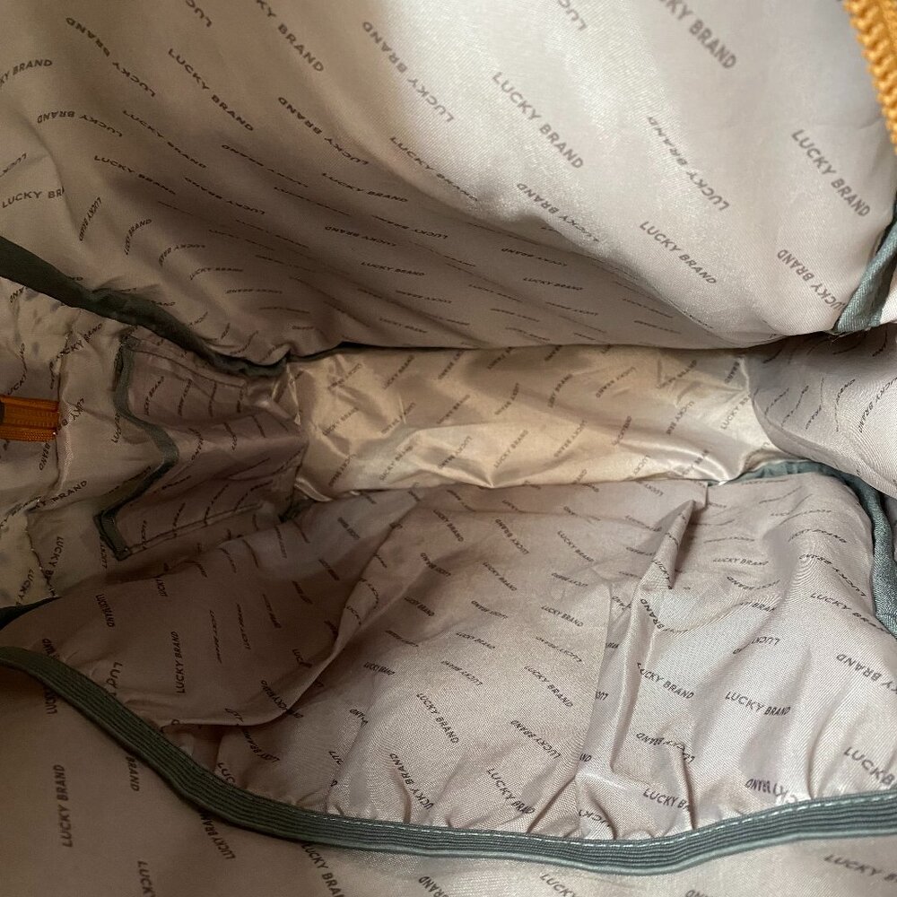 NWOT Lucky Brand Blue Floral Backpack - White and Tan - Picture 9 of 10